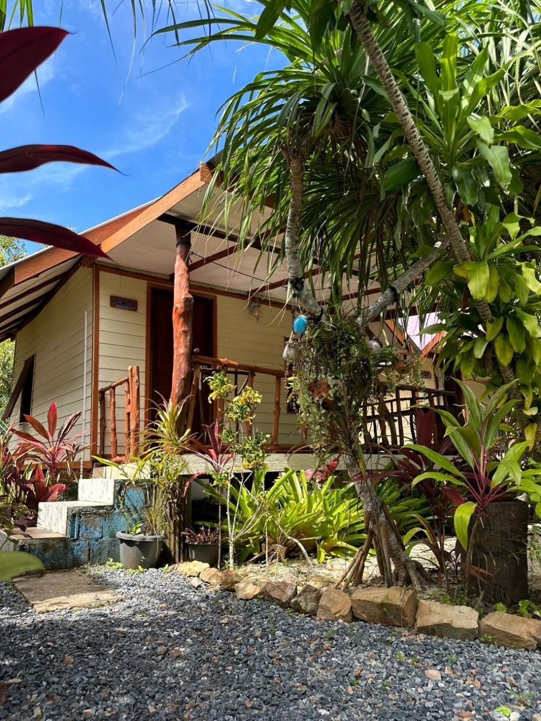 Blue Sky Bungalow Koh Jum Ngoại thất bức ảnh